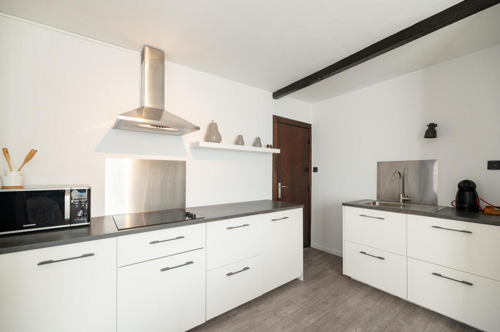 Le By La Reine Center Appartement Spa