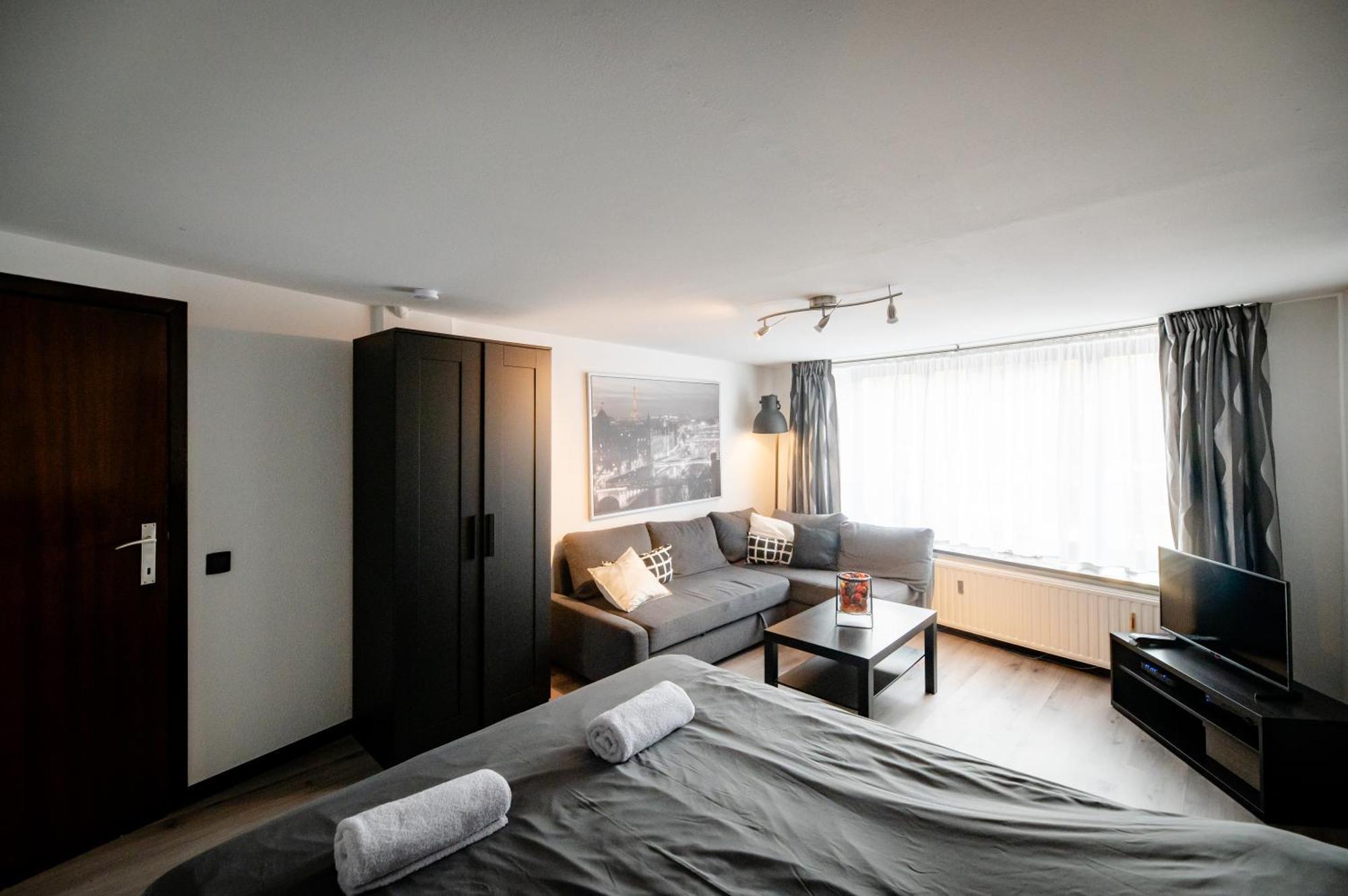 Le By La Reine Center Appartement
